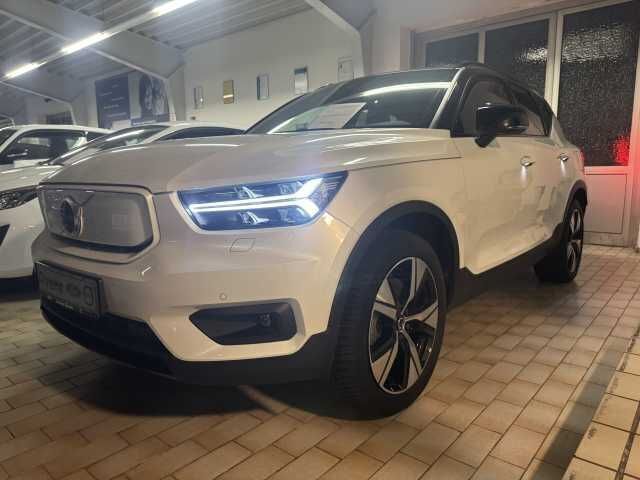 Crystal white / metallic (metallic) Gebraucht 2021 Volvo XC40 R-Design SUV | 32.490 € (Fairer Preis) - Bild 1/1
