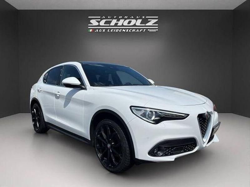 Gebraucht Alfa Romeo Stelvio Super 209 PS (153 kW) 2018 Andere SUV