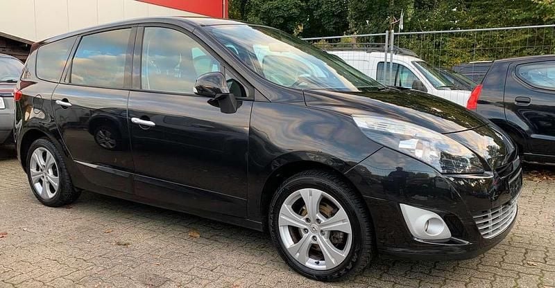 Schwarz Gebraucht 2010 Renault Scénic III Dynamique Van / Kleinbus | 5.699 € (Fairer Preis) - Bild 1/4