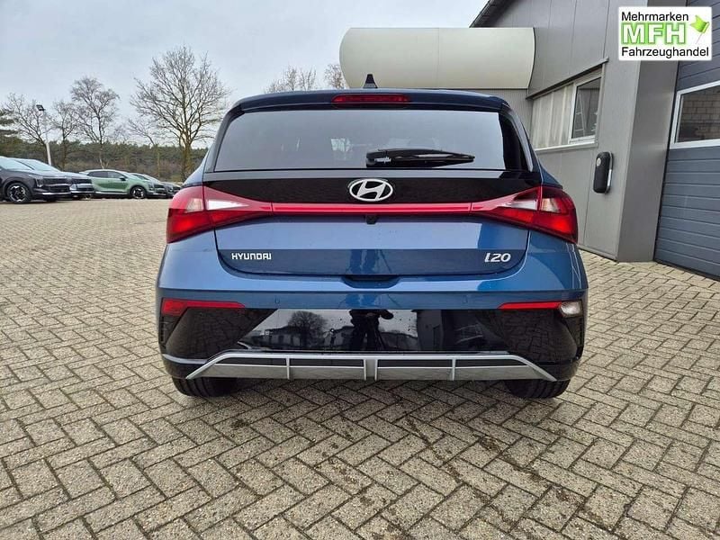 Neu Hyundai i20 Trend 90 PS (66 kW) 2026 Meta blue Kleinwagen