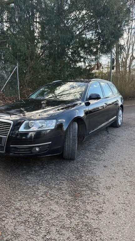 Gebraucht Audi A6 Basis 180 PS (132 kW) 2006 Schwarz Kombi