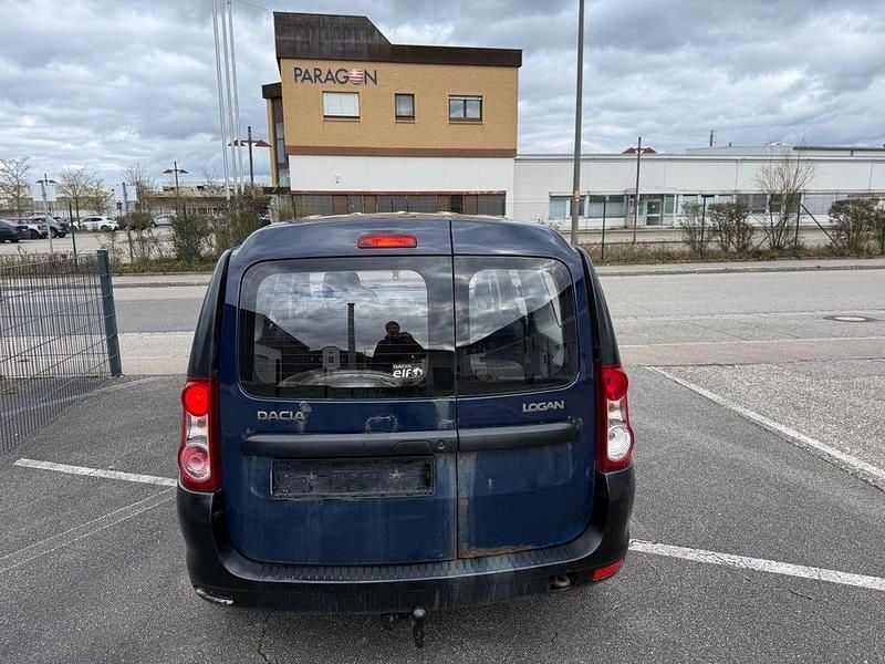 Gebraucht Dacia Logan MCV Basis 84 PS (61 kW) 2011 Blau Kombi