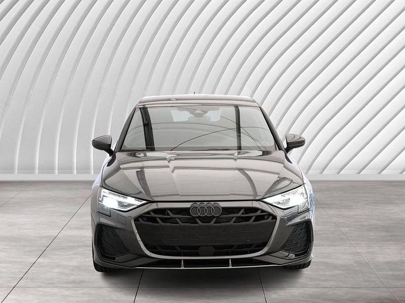 Gebraucht Audi A3 S-Line 150 PS (110 kW) 2025 Grau Limousine