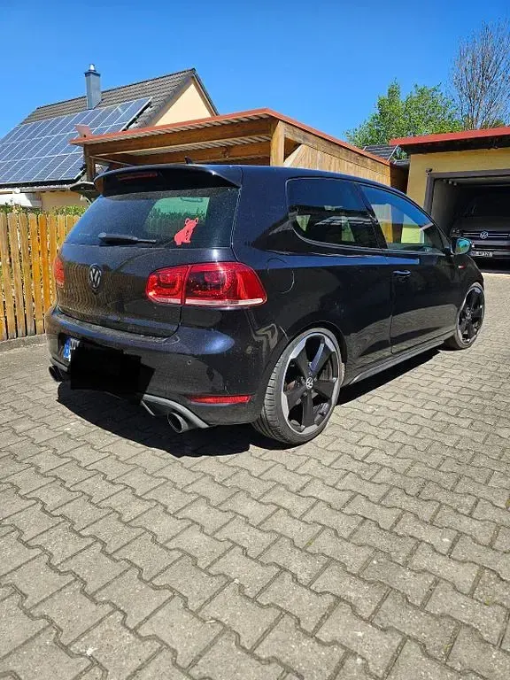 Używany VW Golf VII Edition 211 KM (155 kW) 2012 Czarny Sedan/Limuzyna
