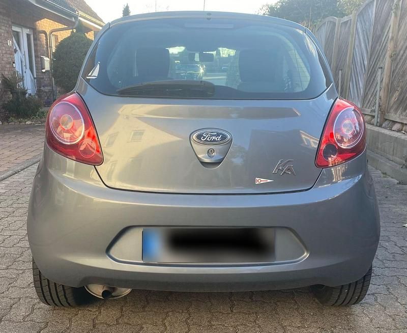 Gebraucht Ford Ka Titanium 69 PS (50 kW) 2009 Grau Kleinwagen