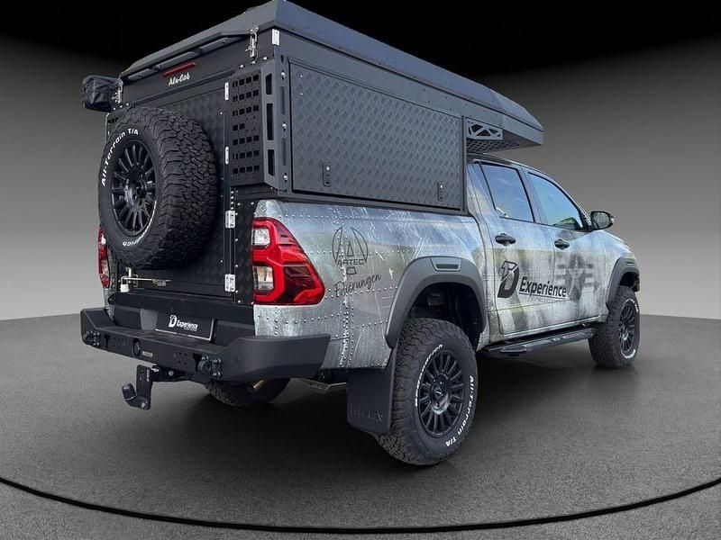 Gebraucht Toyota HiLux Basis 204 PS (150 kW) 2023 Marlingrau metallic (metallic) Pickup