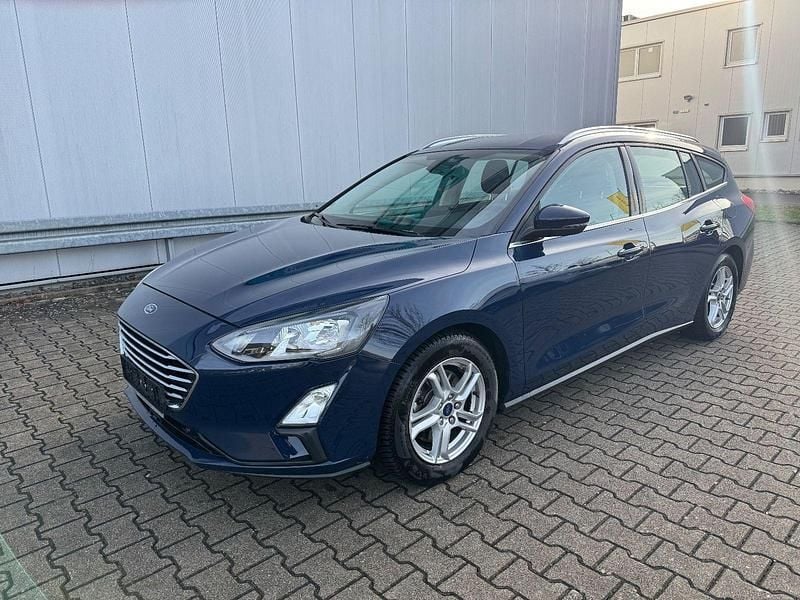 Blau Gebraucht 2020 Ford Focus Cool & Connect Kombi | 11.900 € (Guter Preis) - Bild 1/4