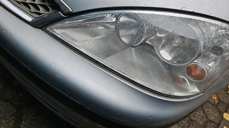 Gebraucht Ford Transit Tourneo 115 PS (84 kW) 2011 Weiß Van / Kleinbus