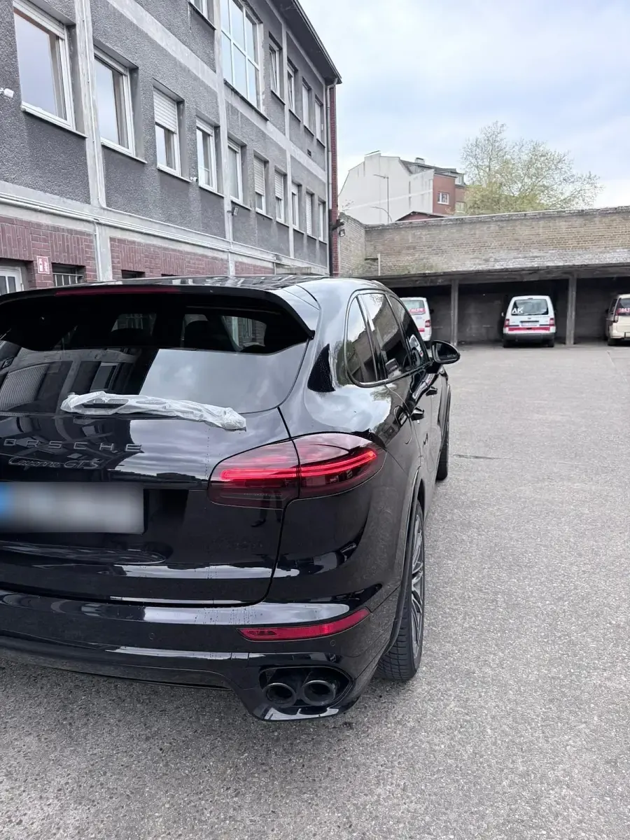 Gebraucht Porsche Cayenne GTS 441 PS (324 kW) 2017 Schwarz SUV