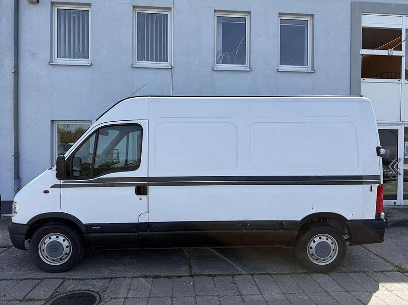 Gebraucht Opel Movano 90 PS (66 kW) 2001 Candyweiß Van / Kleinbus