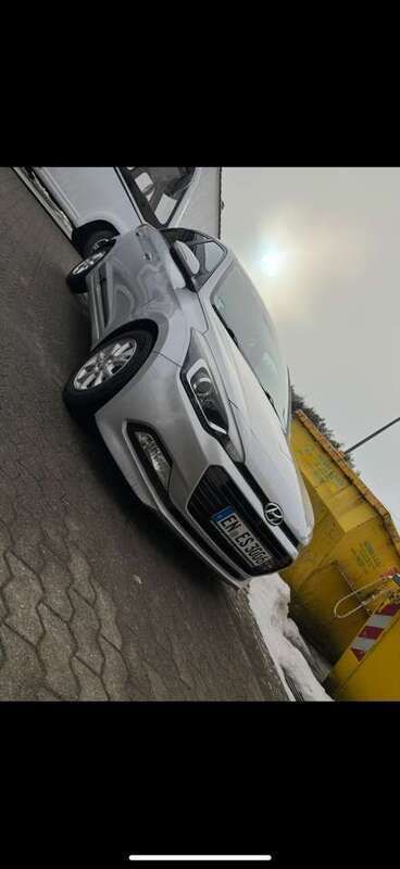 Silber Gebraucht 2017 Hyundai i20 Passion Kleinwagen | 8.200 € (Fairer Preis) - Bild 1/4