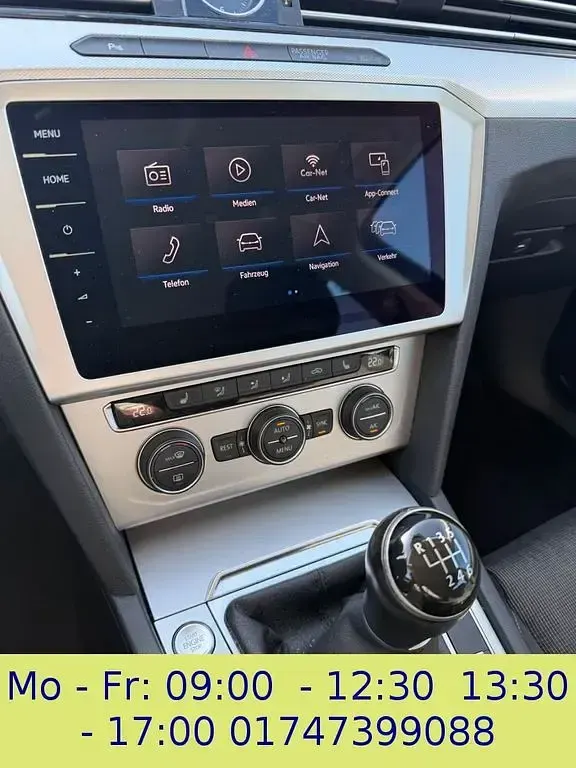 Gebraucht VW Passat Comfortline 150 PS (110 kW) 2017 Blau Kombi