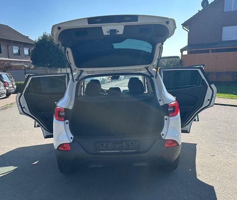 Gebraucht Renault Kadjar LIMITED 131 PS (96 kW) 2018 Weiß SUV