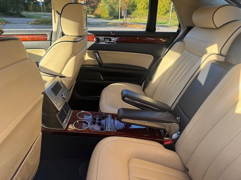 Second-hand VW Phaeton 239 CP (175 kW) 2012 Negru Berlinǎ