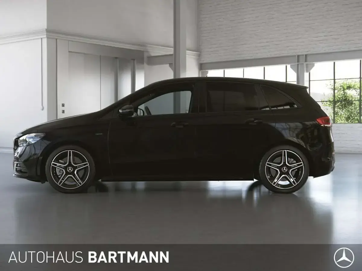 Gebraucht Mercedes B250e AMG 218 PS (160 kW) 2021 Unilack nachtschwarz Van / Kleinbus