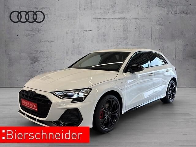 Arkonaweiß Gebraucht 2025 Audi A3 Sportback e-tron S-Line Kleinwagen | 44.500 € - Bild 1/4