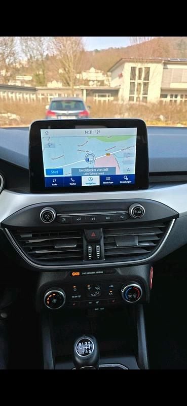 Gebraucht Ford Focus 95 PS (69 kW) 2021 Weiß Kombi