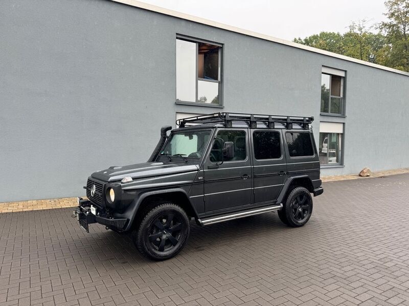 Grau Gebraucht 2013 Mercedes G300 Edition SUV | 54.000 € - Bild 1/4