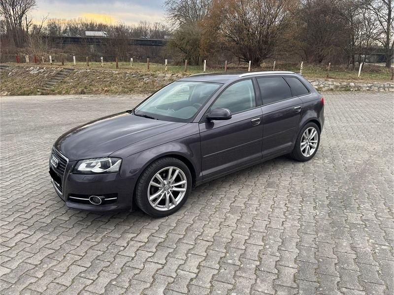 Gebraucht Audi A3 Sport 90 PS (66 kW) 2010 Grau Kleinwagen