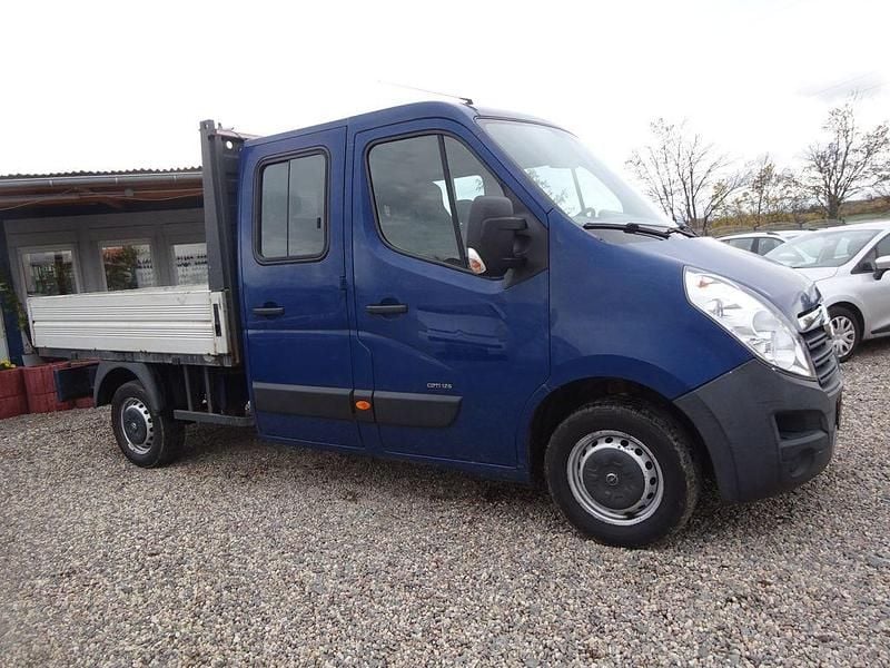 Gebraucht Opel Movano 125 PS (91 kW) 2012 Signalblau Van