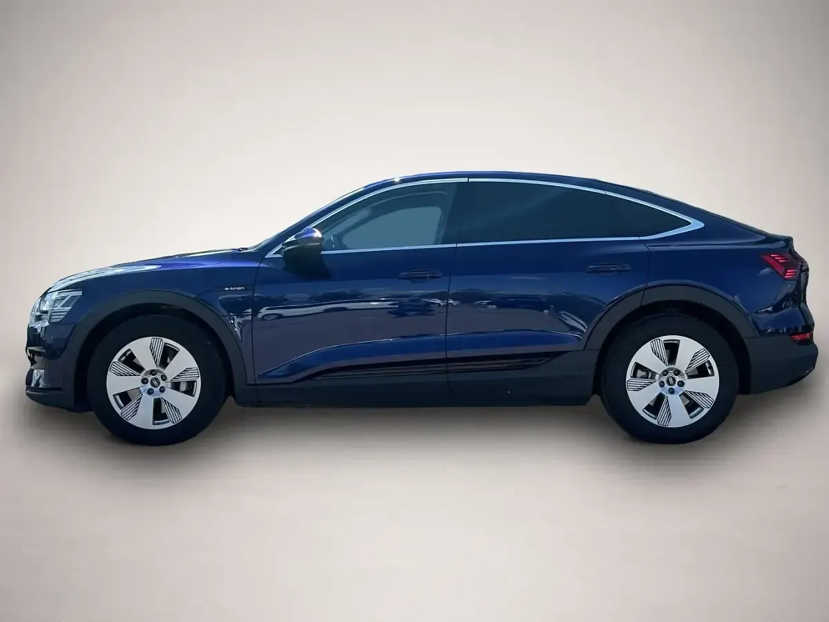 Gebraucht Audi e-tron 230 kW (313 PS) 2023 Blau SUV