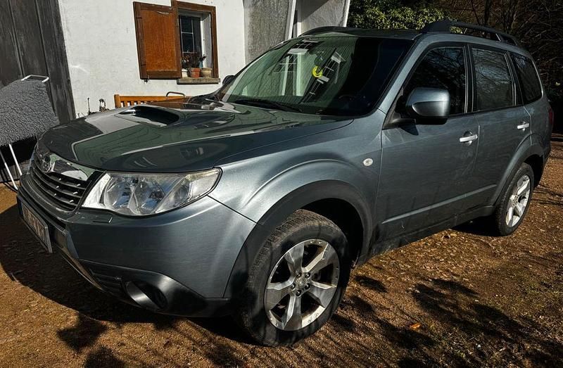 Gebraucht Subaru Forester Active 147 PS (108 kW) 2011 Grün SUV