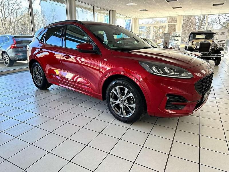 Lucid rot Gebraucht 2021 Ford Kuga ST-Line SUV | 21.700 € (Fairer Preis) - Bild 1/4