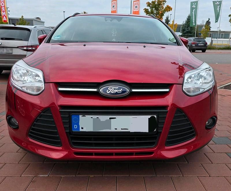 Gebraucht Ford Focus 125 PS (91 kW) 2014 Andere farben Kombi