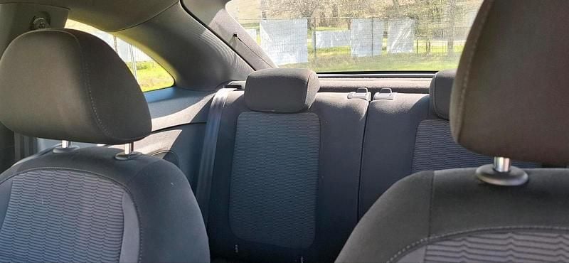 Gebraucht VW Beetle 105 PS (77 kW) 2011 Schwarz Kleinwagen