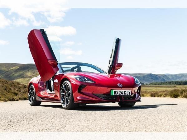 Neu MG Cyberster 250 kW (340 PS) 2025 Rot (diamond red) Cabrio