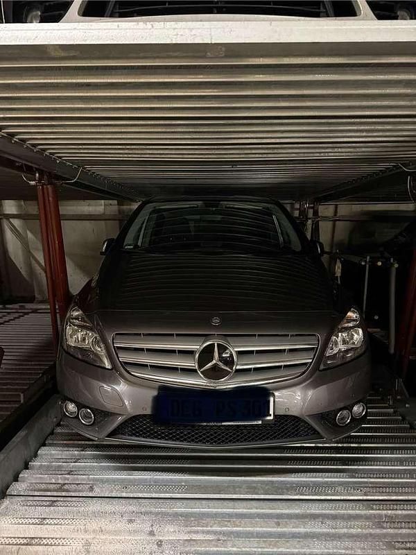 Usado Mercedes B200 Edition 1 156 HP (114 kW) 2012 Monovolume