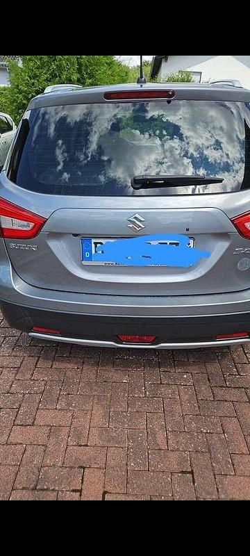 Gebraucht Suzuki SX4 Comfort 140 PS (102 kW) 2018 Silber Limousine