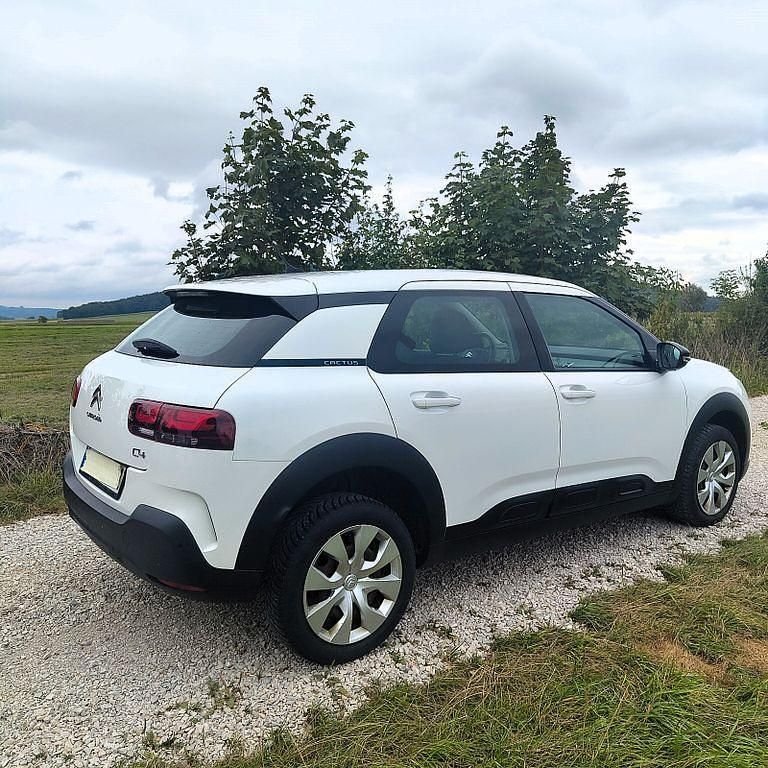 Gebraucht Citroën C4 Feel 131 PS (96 kW) 2019 Weiß Limousine