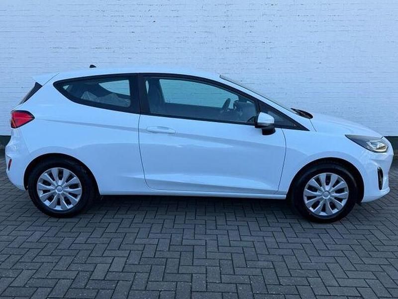 Gebraucht Ford Fiesta 75 PS (55 kW) 2022 Weiß Kleinwagen