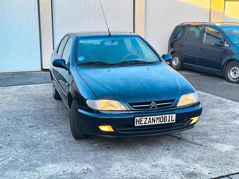 Gebraucht Citroën Xsara 75 PS (55 kW) 2000 Blau Limousine