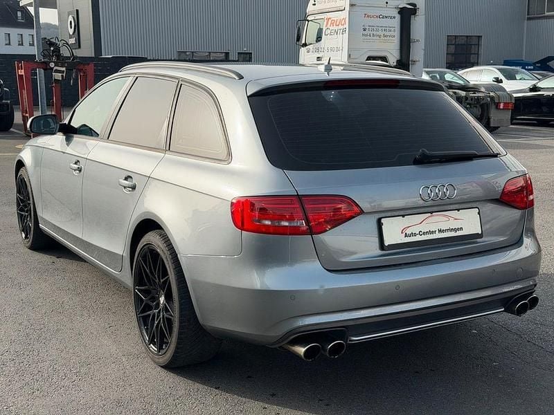 Gebraucht Audi A4 Attraction 211 PS (155 kW) 2010 Grau Kombi