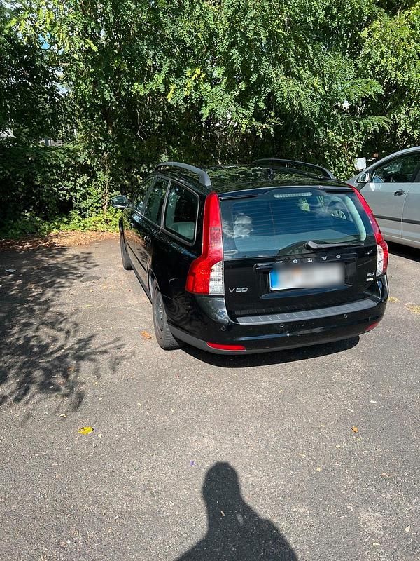 Schwarz Gebraucht 2009 Volvo V50 Kombi | 4.000 € (Teuer) - Bild 1/4
