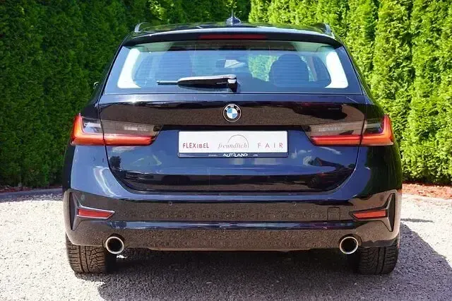 Gebraucht BMW 318 Advantage 156 PS (114 kW) 2021 Schwarz Kombi