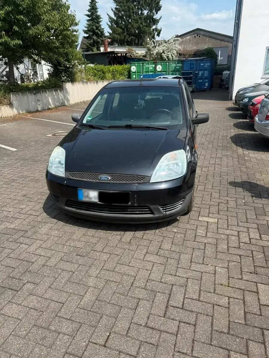 Gebraucht Ford Fiesta 60 PS (44 kW) 2003 Schwarz Kleinwagen