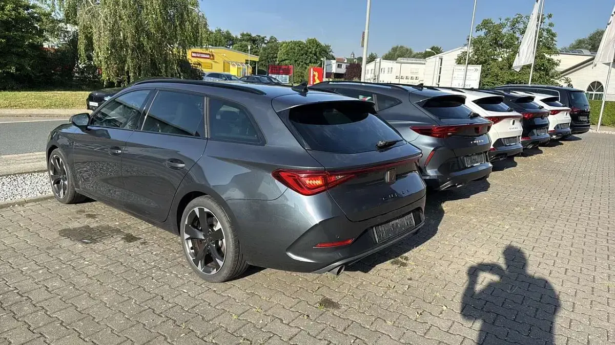 Gebraucht Cupra Leon Basis 245 PS (180 kW) 2022 "magnetic tech" Kombi