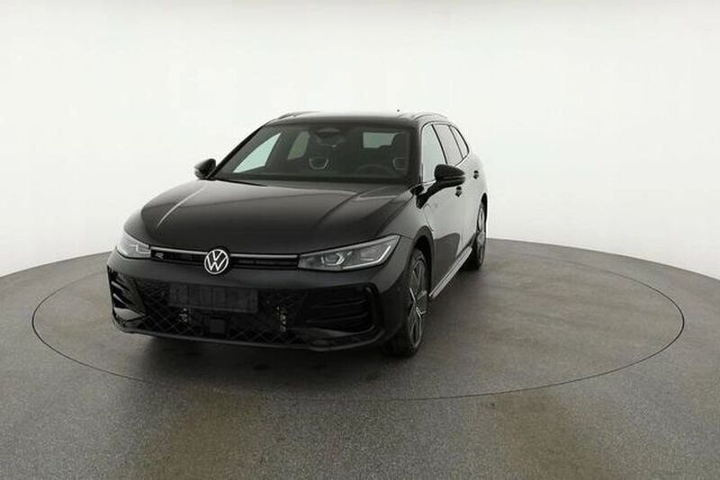 Schwarz Neu 2025 VW Passat R-line Kombi | 55.158 € (Superpreis) - Bild 1/4