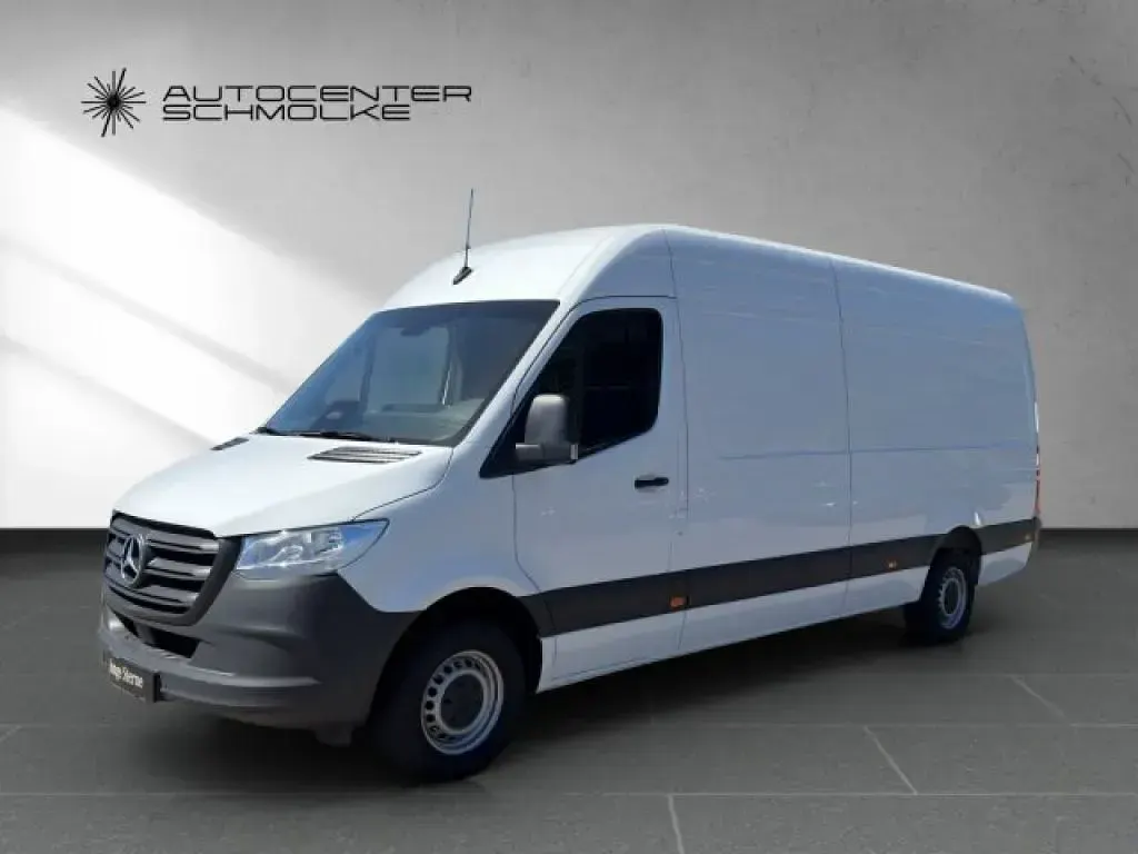 Gebraucht Mercedes Sprinter 170 PS (125 kW) 2025 Arktikweiß Van