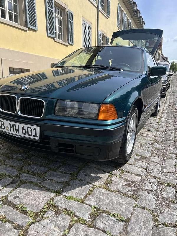 Gebraucht BMW 316 102 PS (75 kW) 1996 Grün Limousine