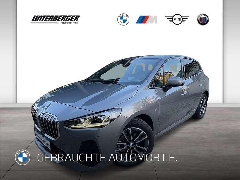 Skyscraper grau Gebraucht 2025 BMW 218 Active Tourer Efficient Dynamics Van / Kleinbus | 34.950 € (Fairer Preis) - Bild 1/4