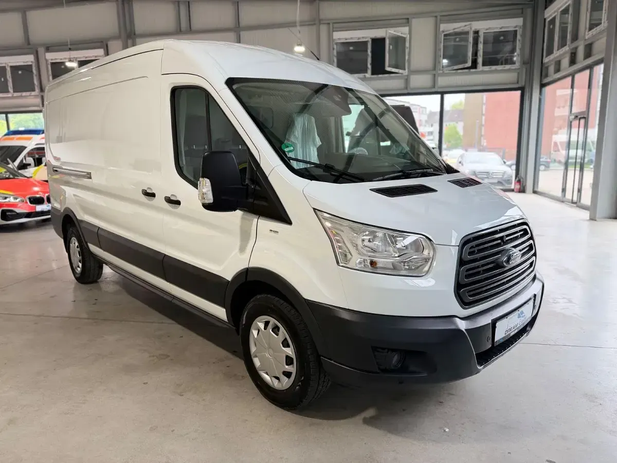 Używany Ford Transit Trend 131 KM (96 kW) 2018 Biały Minivan