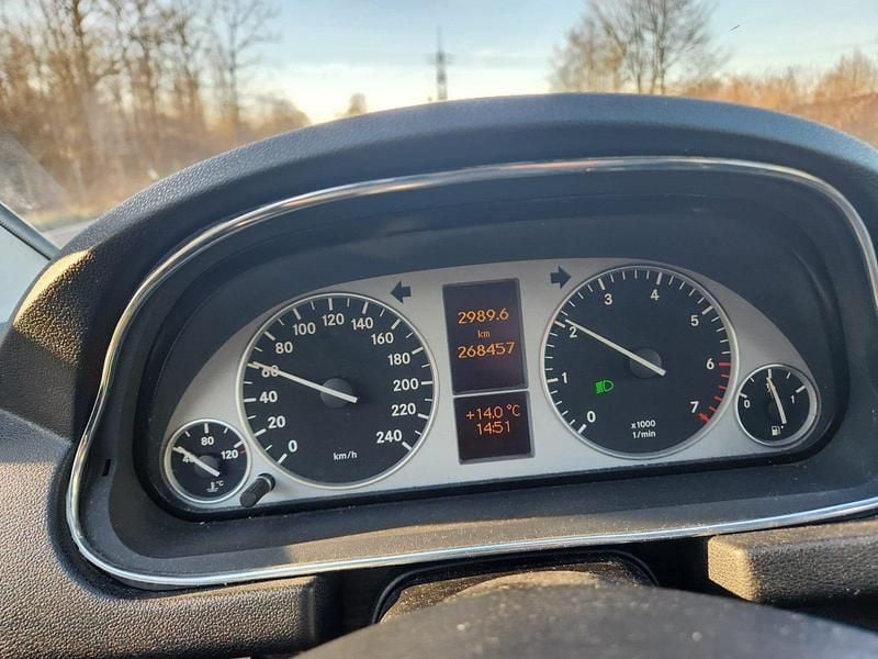 Schwarz Gebraucht 2007 Mercedes B170 Van / Kleinbus | 2.000 € (Fairer Preis) - Bild 1/4