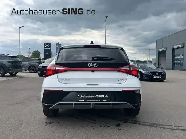Neu Hyundai i20 90 PS (66 kW) 2026 Weiß Kleinwagen