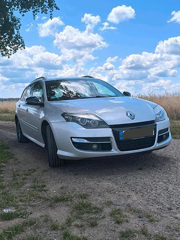 Silber Gebraucht 2012 Renault Laguna III Kombi | 3.000 € (Guter Preis) - Bild 1/4