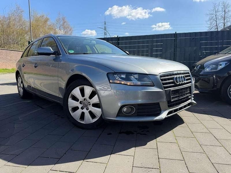 Gebraucht Audi A4 Attraction 190 PS (139 kW) 2011 Quarzgrau metallic Kombi
