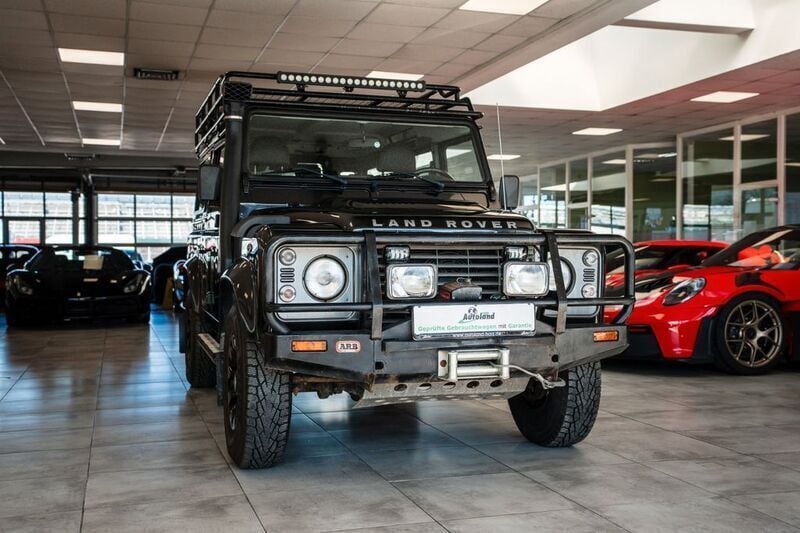 Schwarz Gebraucht 2008 Land Rover Defender SUV | 35.990 € (Guter Preis) - Bild 1/4